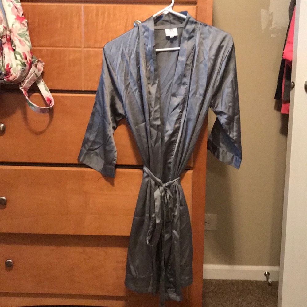 Grey robe